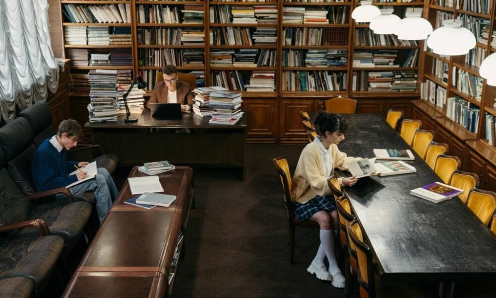 Biblioteki jako centra spotkań i lokalnej kultury Biblioteki jako centra spotkań i lokalnej kultury