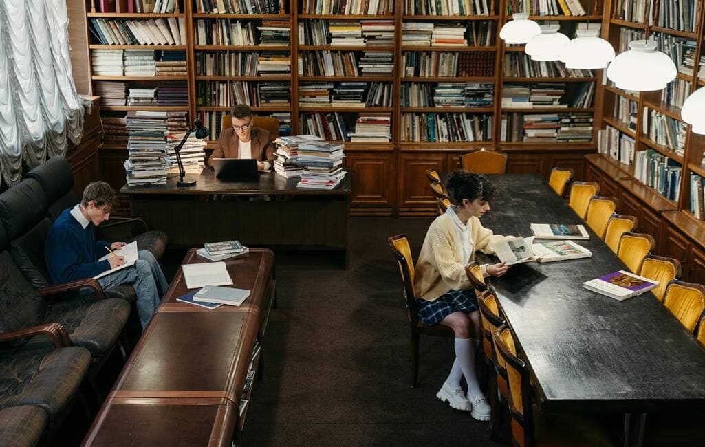 Biblioteki jako centra spotkań i lokalnej kultury Biblioteki jako centra spotkań i lokalnej kultury
